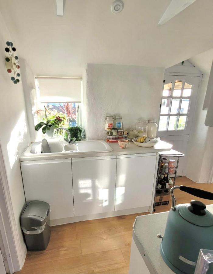 Idyllic Cornish Cottage, Superking Bed, Private Garden Dogs Welcome Truro Eksteriør billede